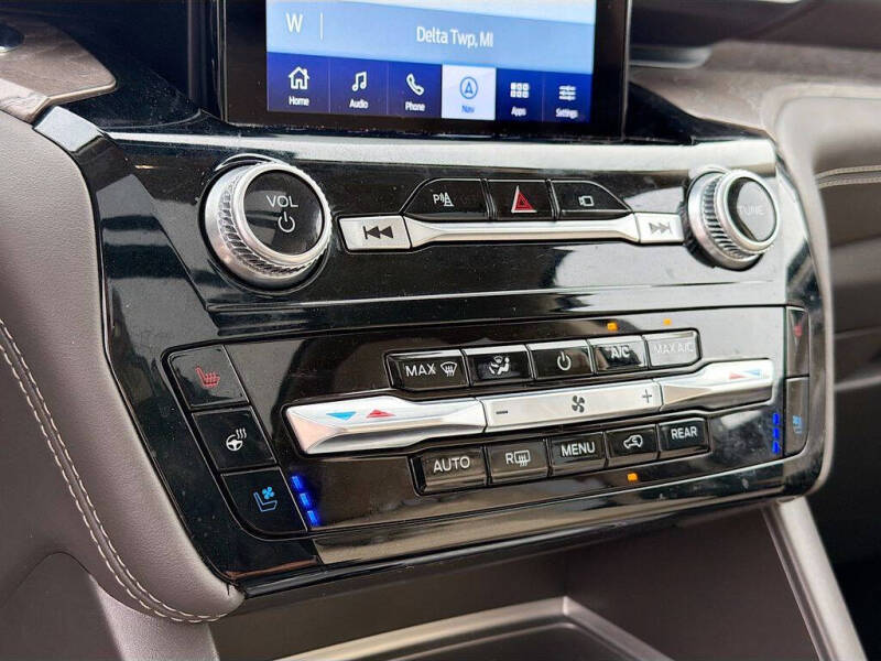 2023 Ford Explorer Platinum