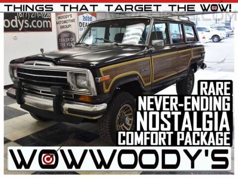 1989 Jeep Grand Wagoneer for sale at WOODY'S AUTOMOTIVE GROUP in Chillicothe MO