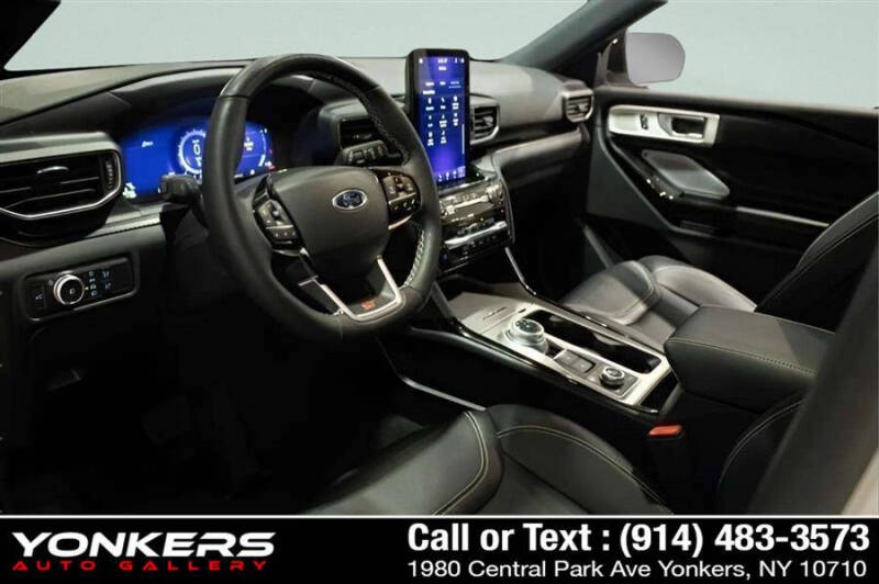 2022 Ford Explorer ST