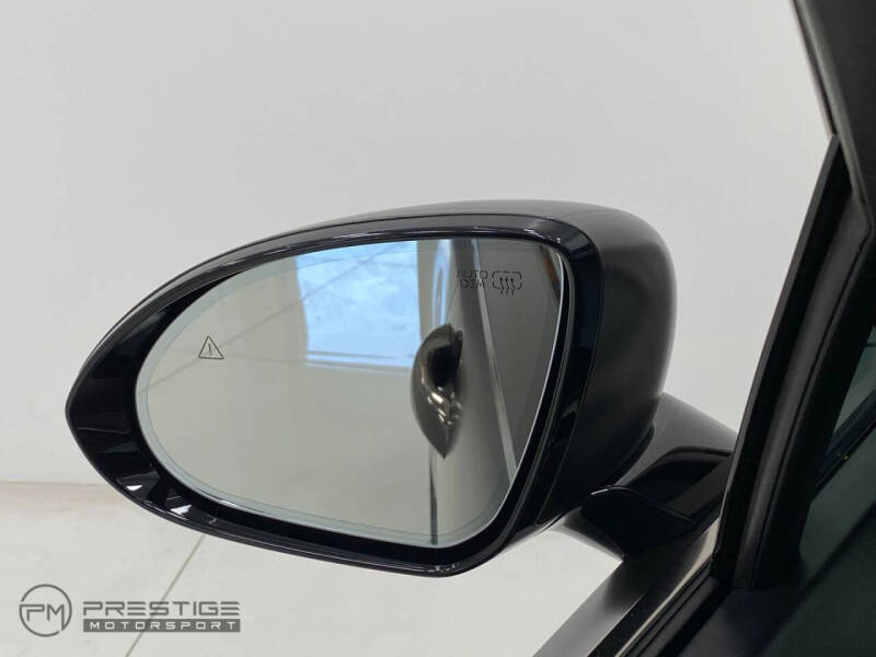 2023 Genesis GV70 2.5T Standard