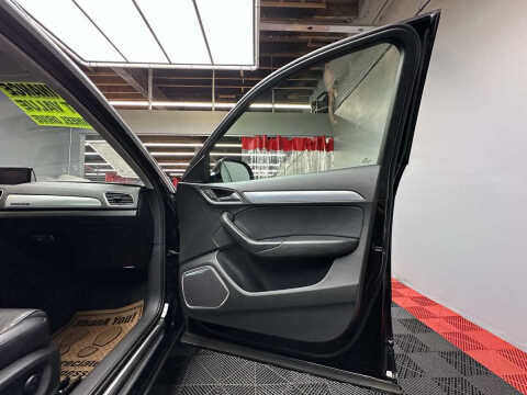 2015 Audi Q3 2.0T quattro Prestige