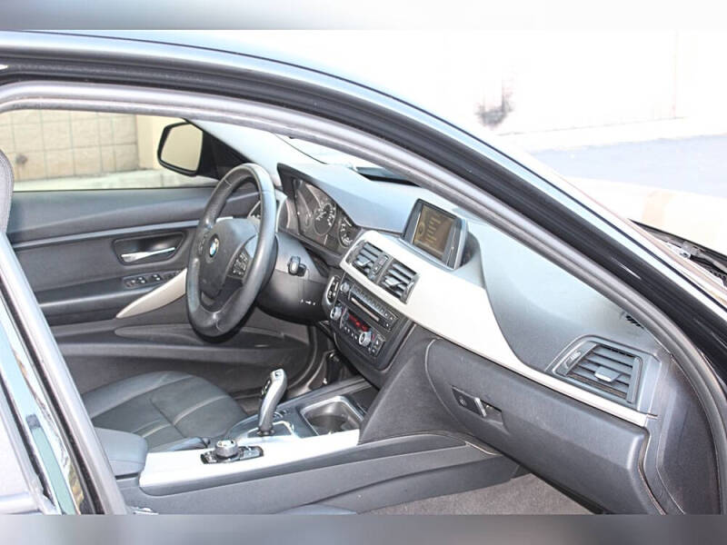 2014 BMW 3 Series 320i xDrive