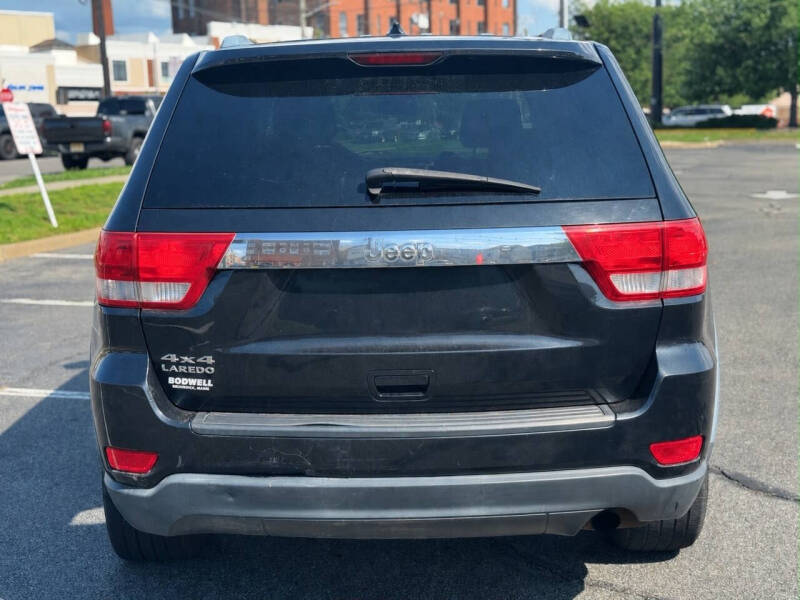2011 Jeep Grand Cherokee Laredo