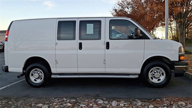 2024 Chevrolet Express 2500
