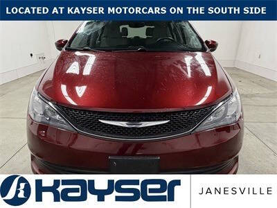 2017 Chrysler Pacifica Touring