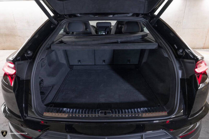 2024 Lamborghini Urus S