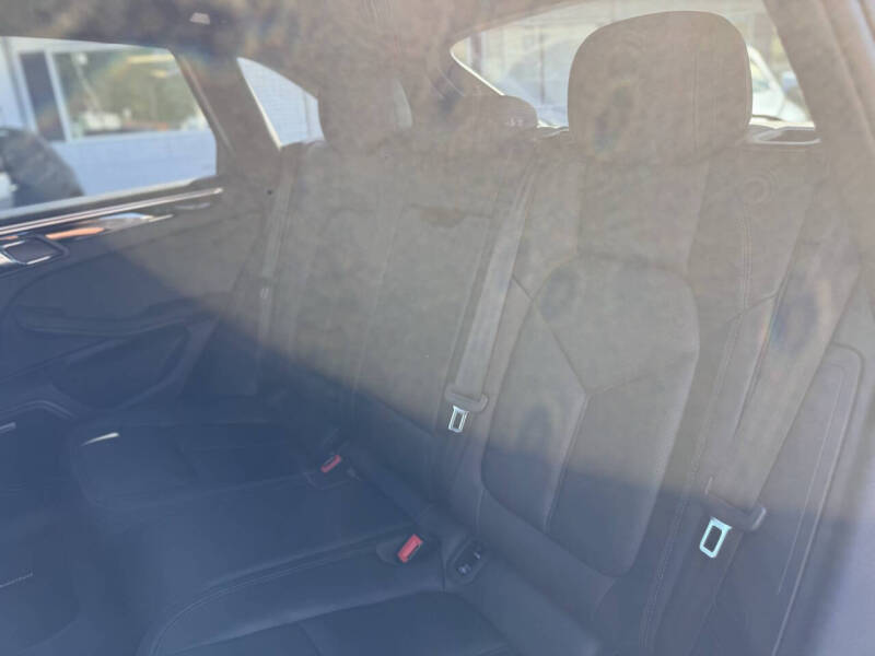 2022 Porsche Macan