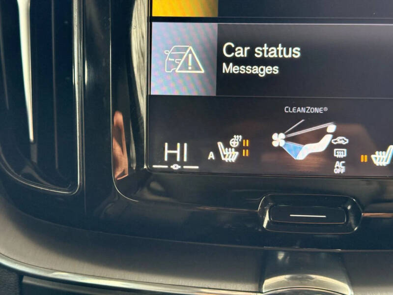 2020 Volvo XC60 T5 Momentum