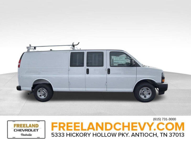 2025 Chevrolet Express 2500