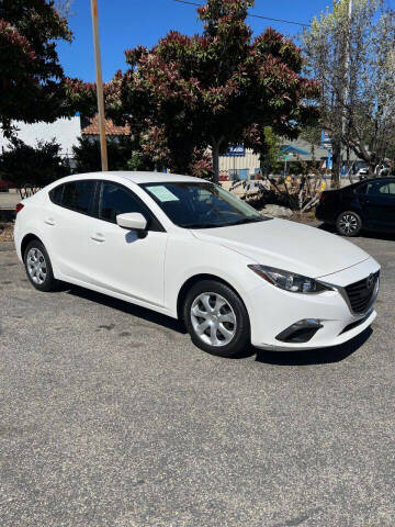 2015 Mazda MAZDA3 i Sport