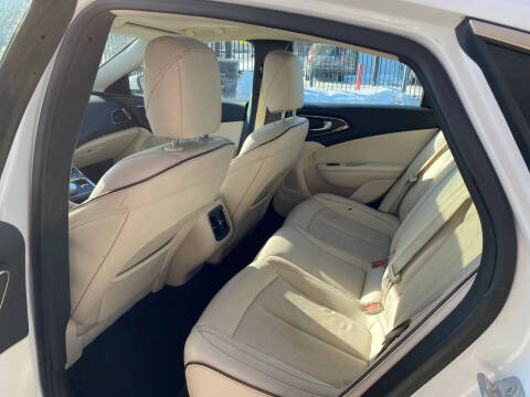 2015 Chrysler 200 C