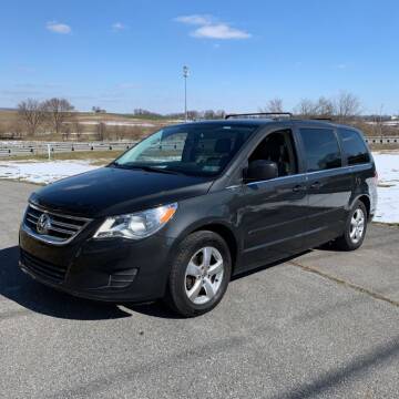 2011 Volkswagen Routan for sale at BUCKEYE DAILY DEALS in Chillicothe OH