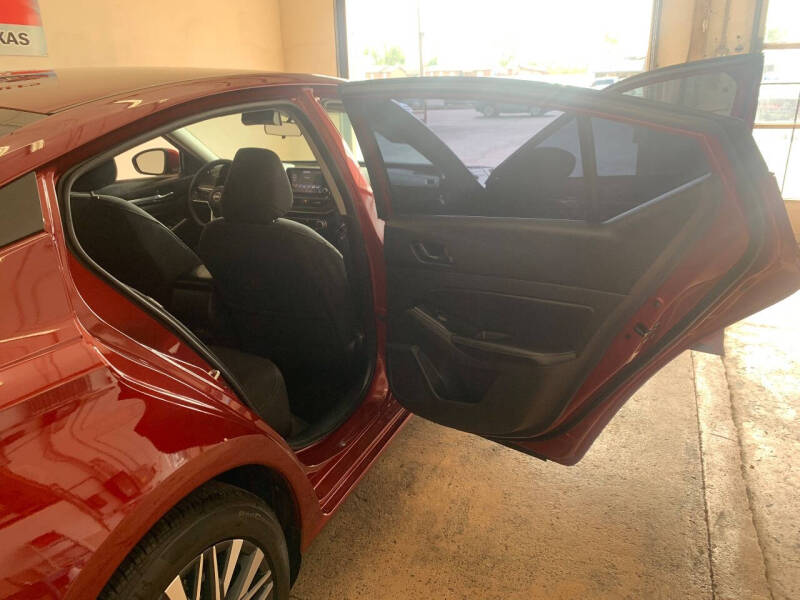 2023 Nissan Altima 2.5 SV