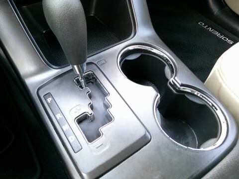 2011 Kia Sorento LX