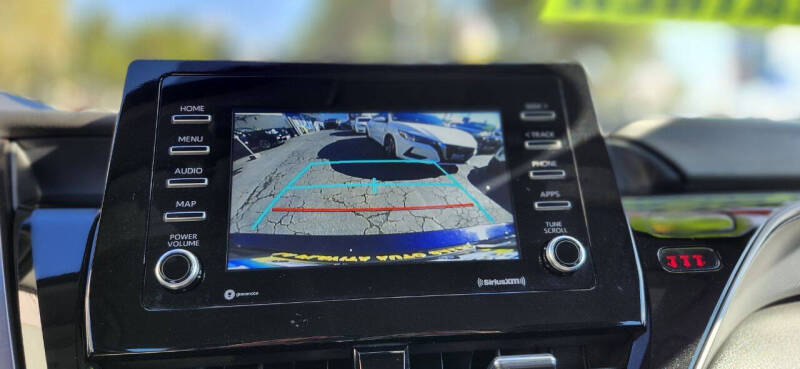 2022 Toyota Camry SE