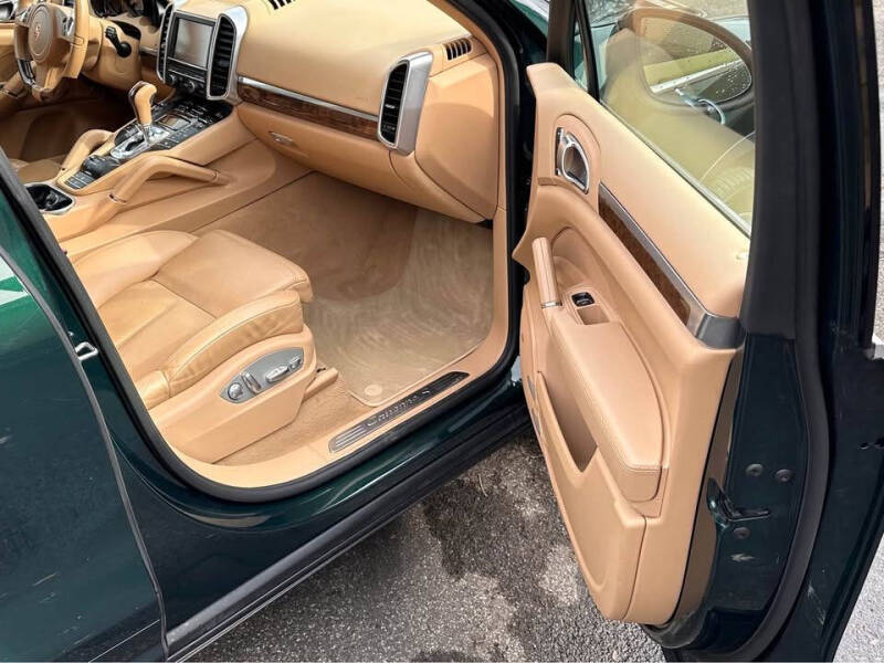 2012 Porsche Cayenne