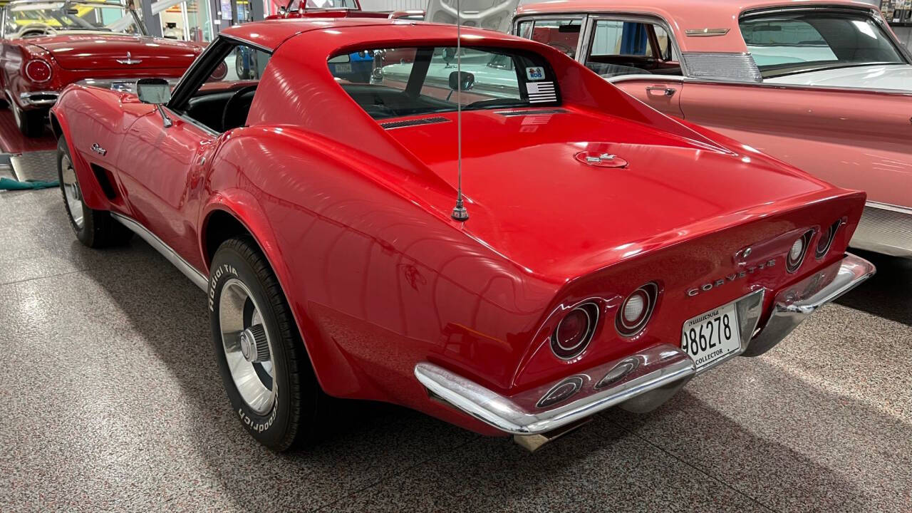 1973 Chevrolet Corvette 16
