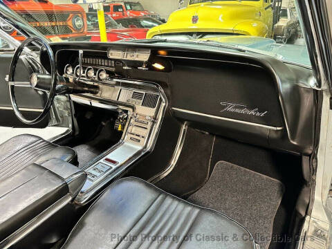 1964 Ford Thunderbird