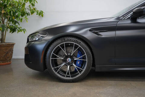 2023 BMW M5