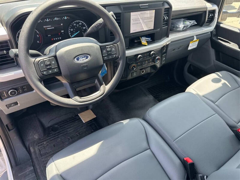 2025 Ford F-350 Super Duty XL