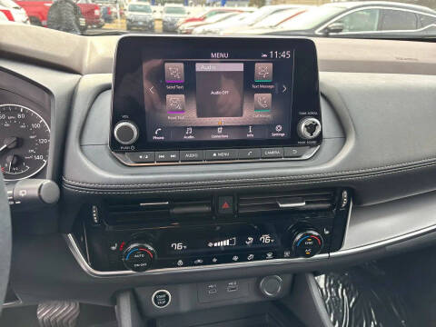 2022 Nissan Rogue SV