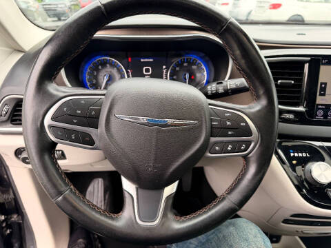 2019 Chrysler Pacifica Touring L Plus
