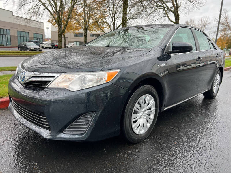 2012 Toyota Camry Hybrid for sale at Apex Auto Sales in Troutdale OR