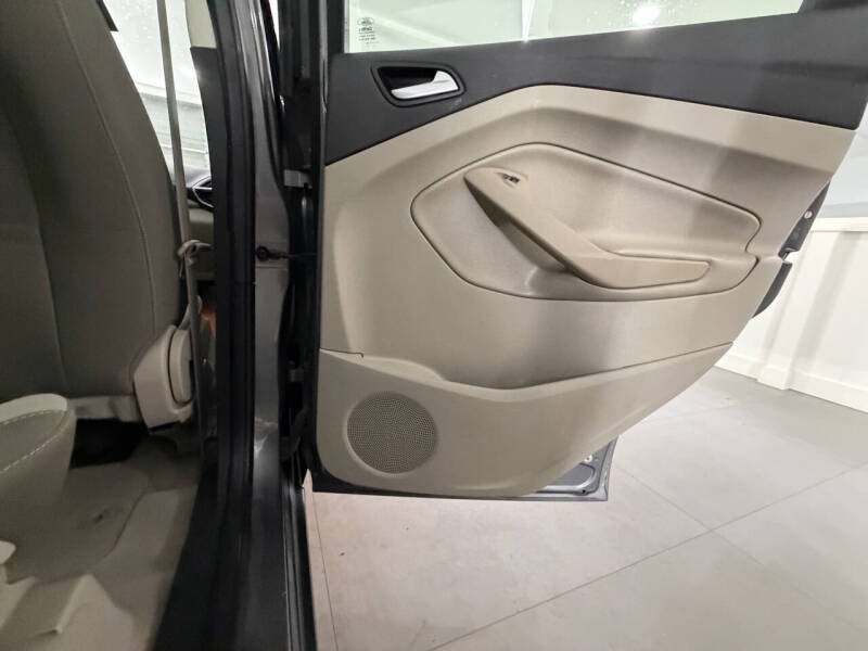 2013 Ford C-MAX Hybrid SE