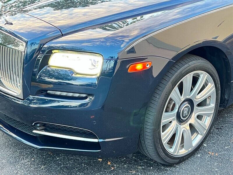 2016 Rolls-Royce Dawn Base photo 12