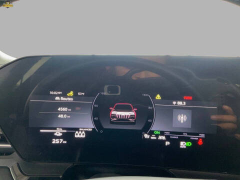 2025 Audi Q6 e-tron Premium