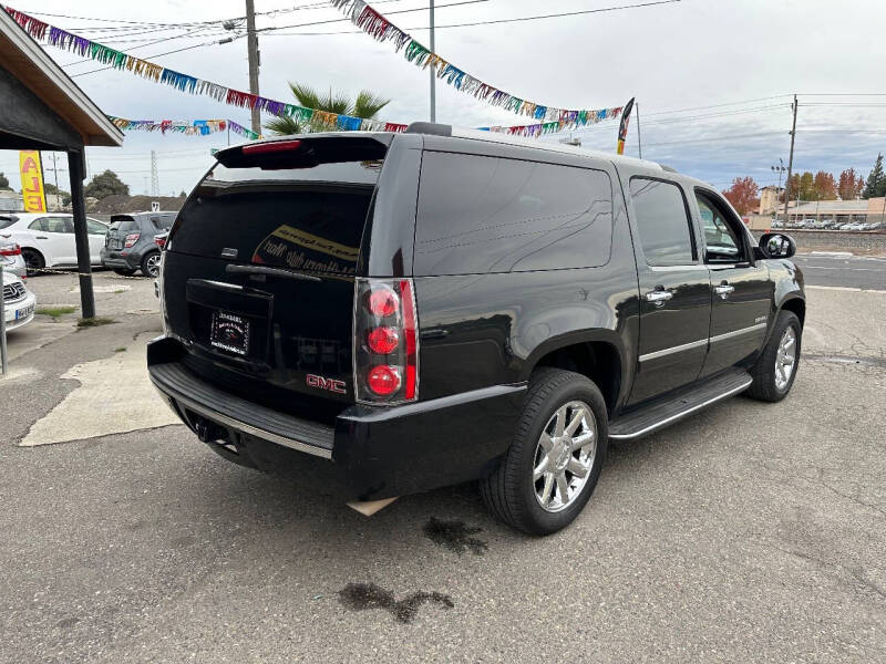 2013 GMC Yukon XL Denali