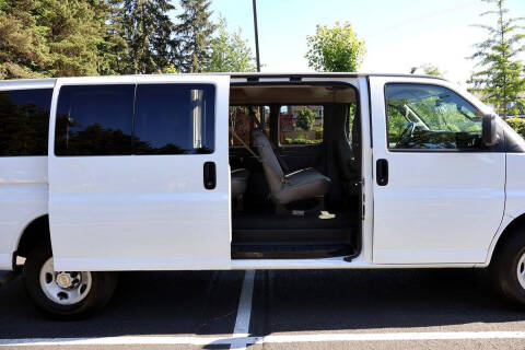 2024 Chevrolet Express LT 3500