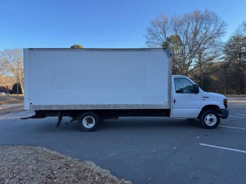 2016 Ford E-Series E-350 SD