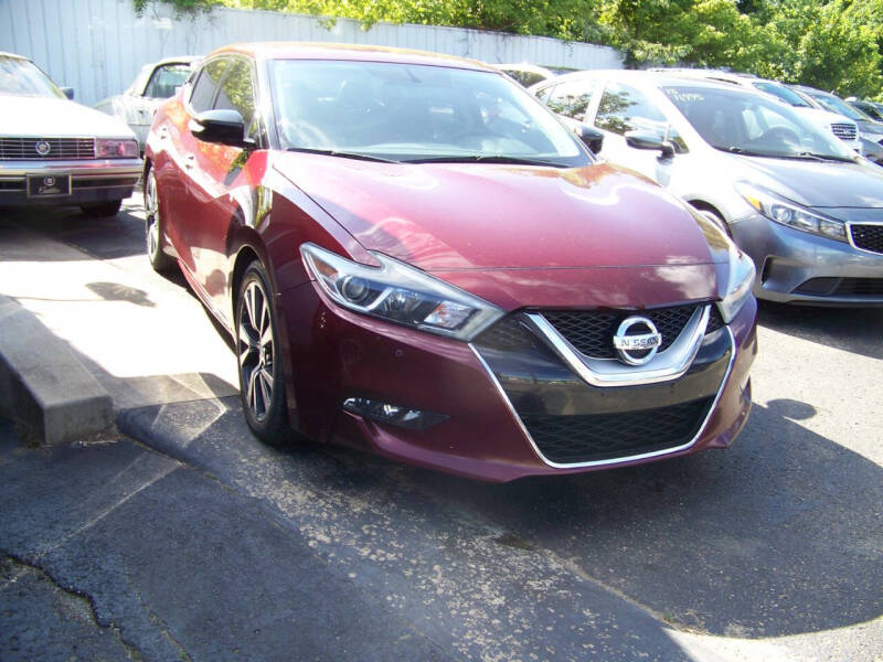 2017 Nissan Maxima SV's photo