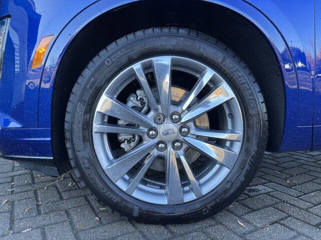 2023 Cadillac XT6 Premium Luxury