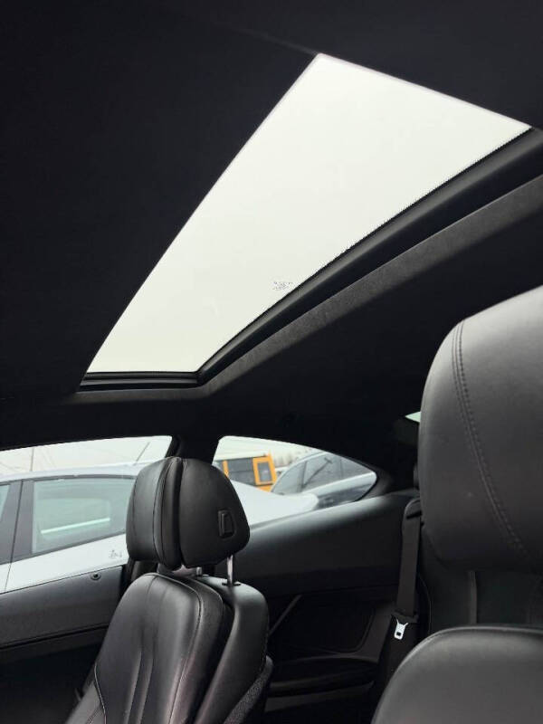 2012 BMW 6 Series 650i xDrive