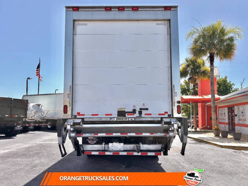 2020 Freightliner M2 106