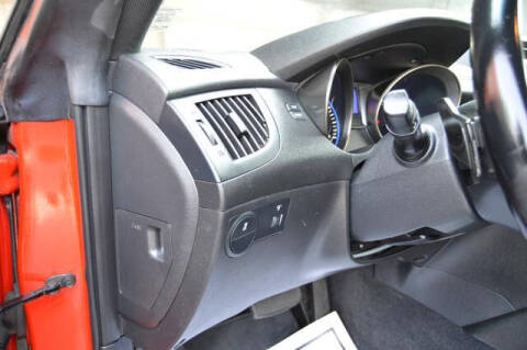 2014 Hyundai Genesis Coupe 2.0T R-Spec