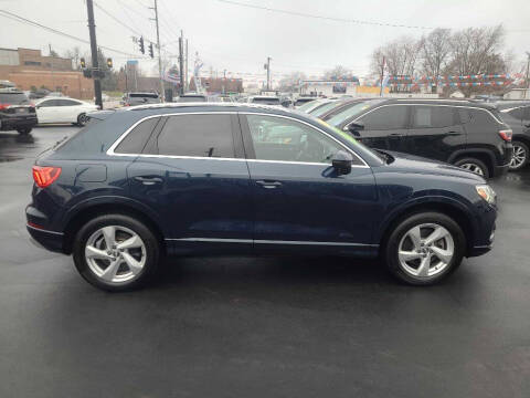 2020 Audi Q3 quattro Premium Plus 45 TFSI