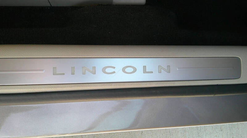 2019 Lincoln Continental Select