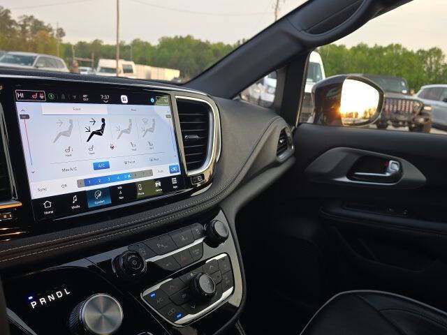 2025 Chrysler Pacifica Limited
