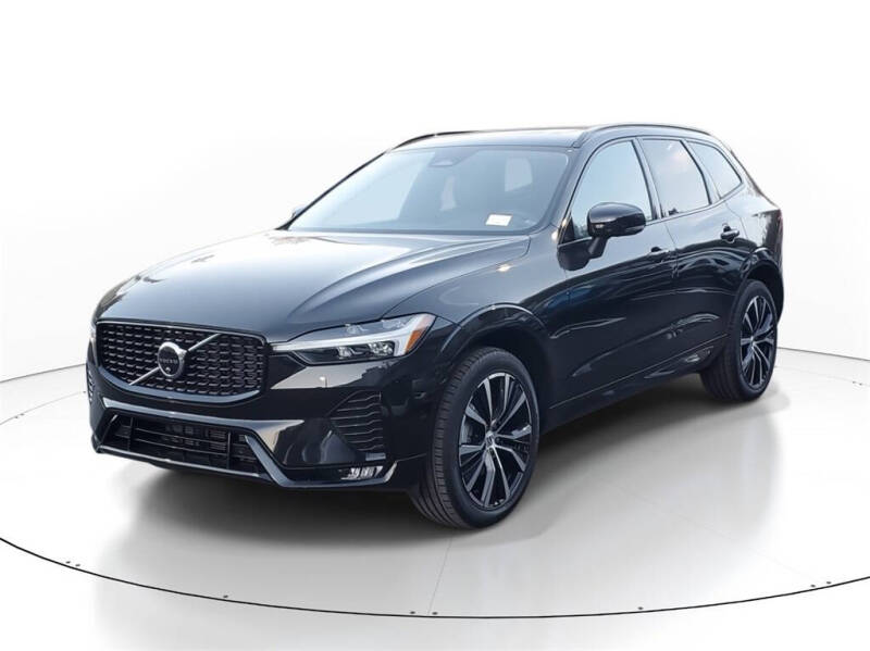 2025 Volvo XC60 B5 Plus Dark Theme