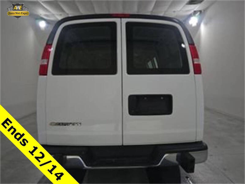 2023 Chevrolet Express 2500