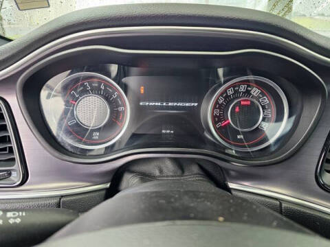 2015 Dodge Challenger SXT