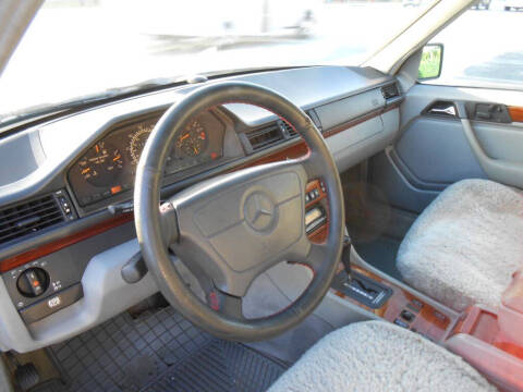 1994 Mercedes-Benz E-Class E 320