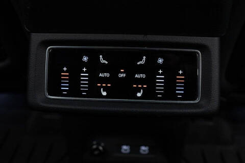 2021 Audi e-tron quattro Premium Plus