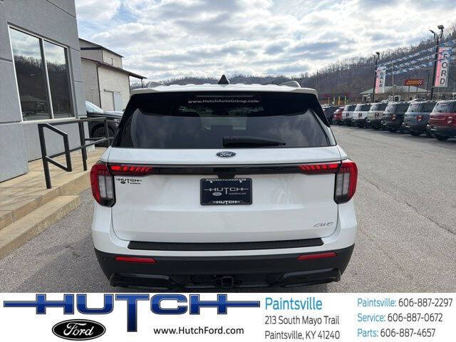 2025 Ford Explorer ST-Line