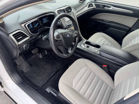 2017 Ford Fusion Hybrid S