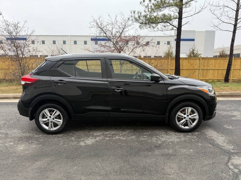 2019 Nissan Kicks SV