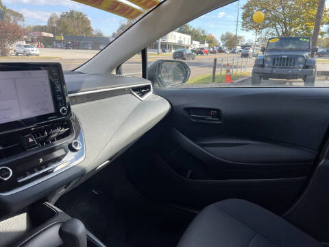 2022 Toyota Corolla LE